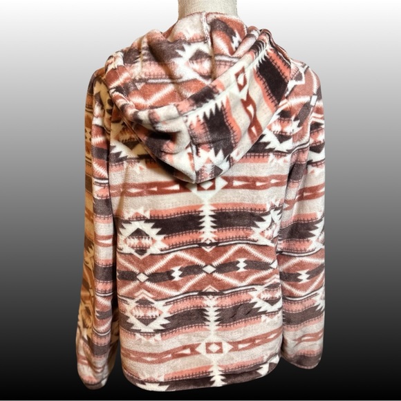 Aztec pattern 1/4 zip hoodie - Picture 3 of 4